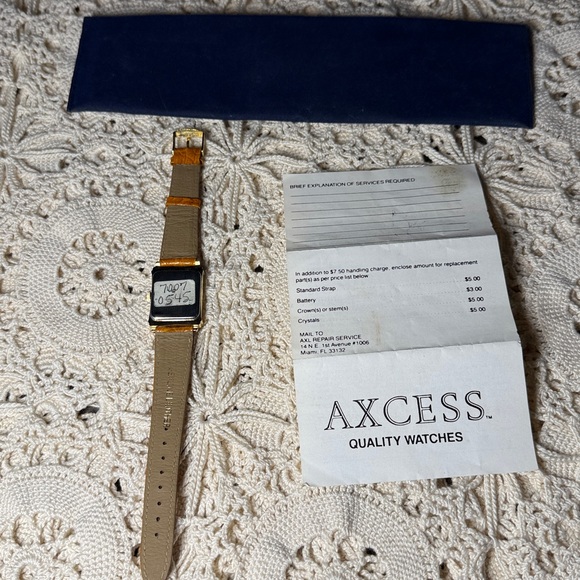Vintage Axcess Sun and Moon Phase Watch with Blue Velvet pouch and Labeling. - Picture 3 of 8